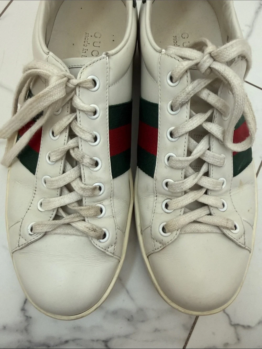 Gucci White Leather Sneakers with Red & Green Stripe